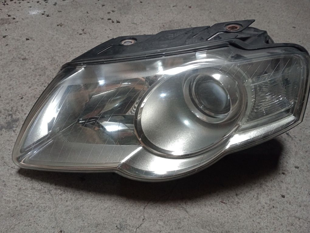 VW PASSAT B6 05r- lampa lewa przód anglik