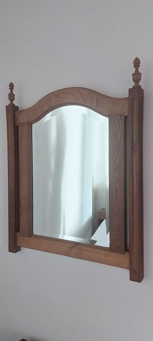 Espelho em madeira