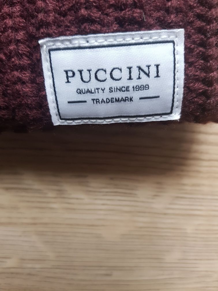 Burgundowa  czapka damska z szerokim mankietem Puccini