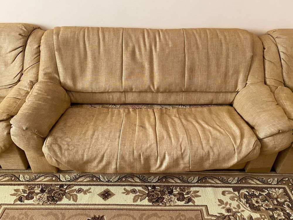 Продам комплект диван і 2 крісла (іноземні)