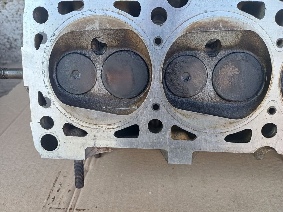 Гбц головка блока 026103373Q  1.6 1.8 VW pasat B3.4 Golf 2.3 aubi 80