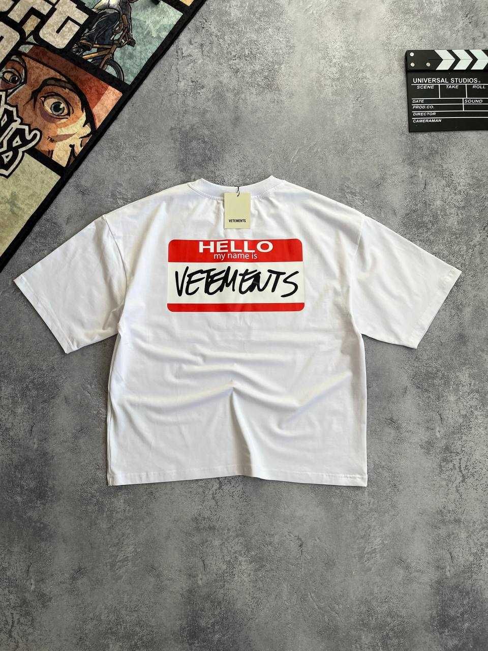 Футболка VETEMENTS Hello белая Оверсайз