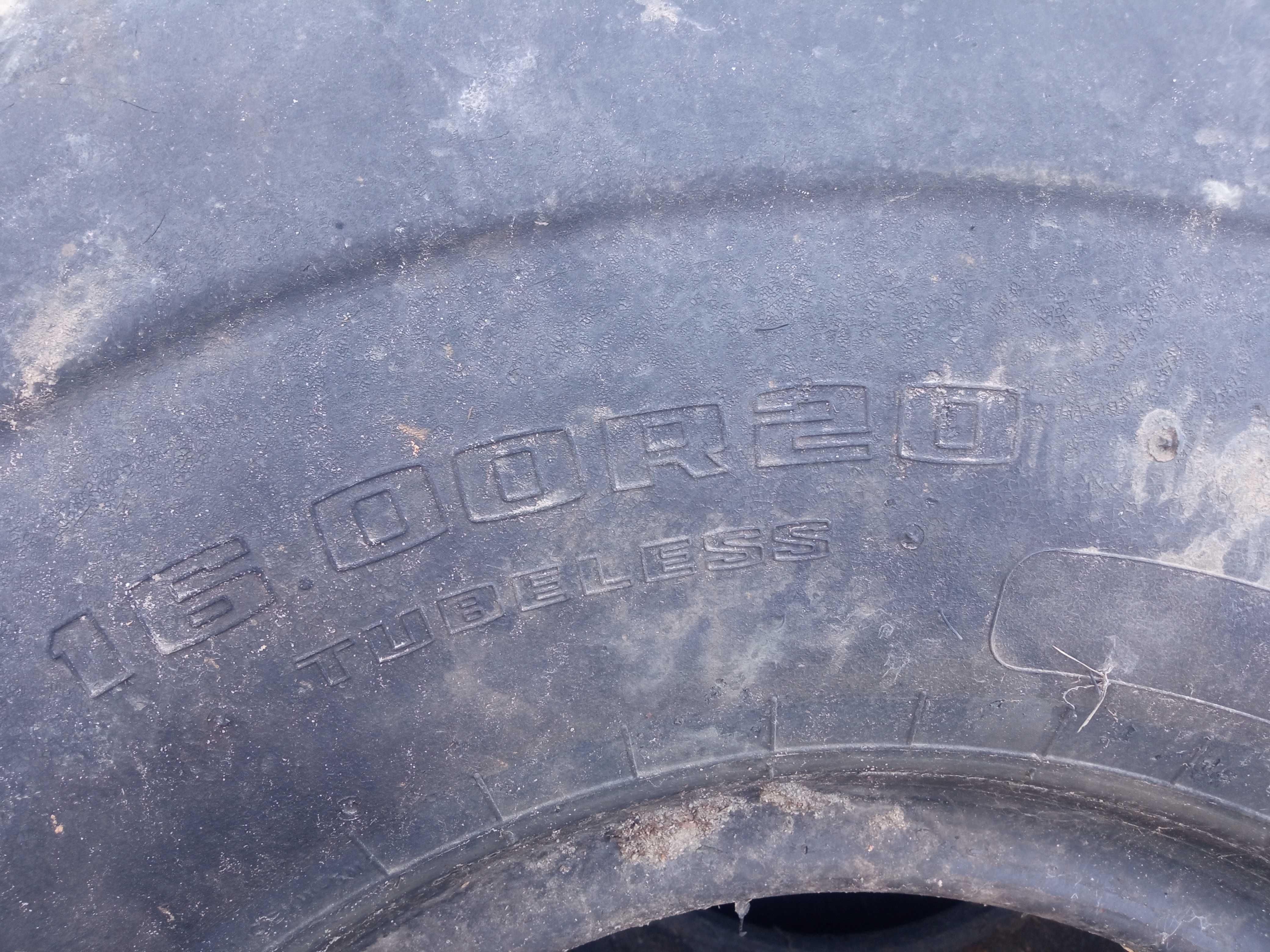 16.00 r20 michelin good year