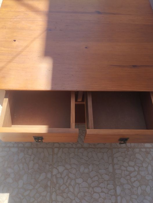 Mesa pequena para sala 40€ pagamento em dinheiro