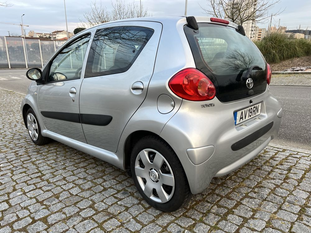 Toyota aygo automatico 5p