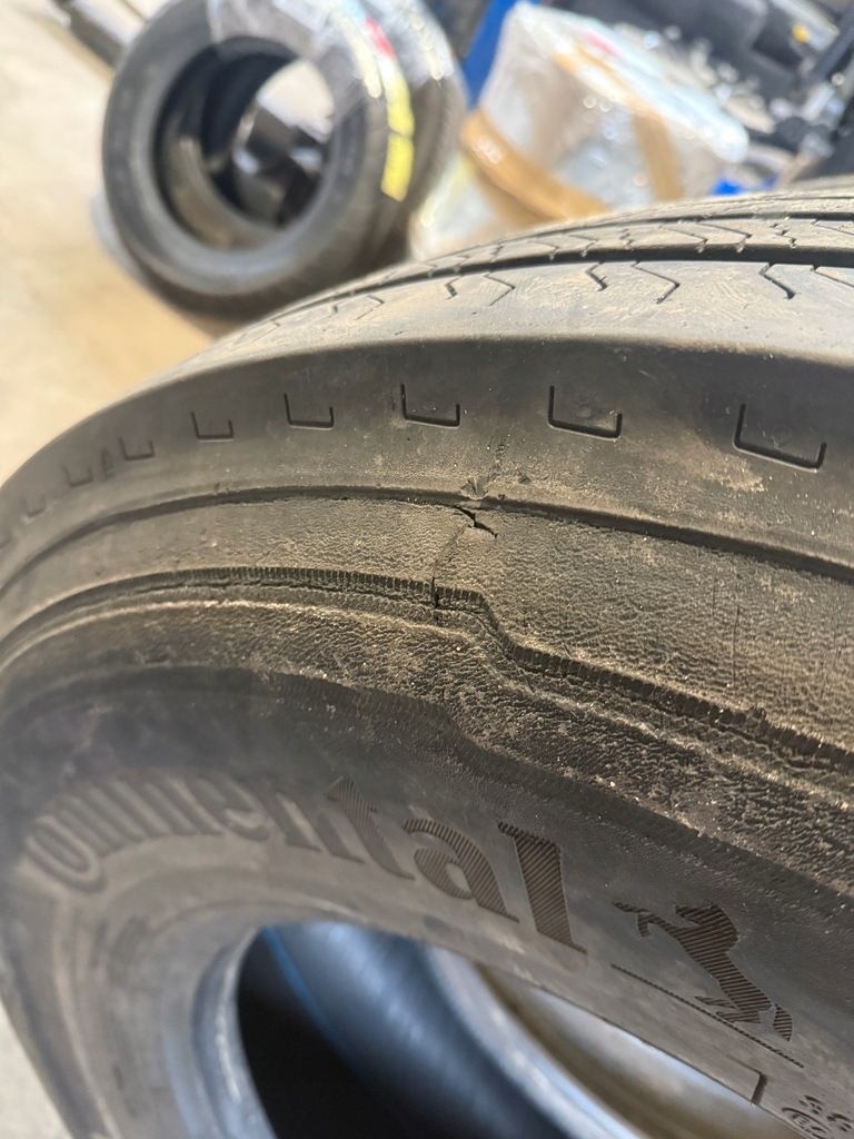 385/65/22.5 Continental Conti Hybrid HS3