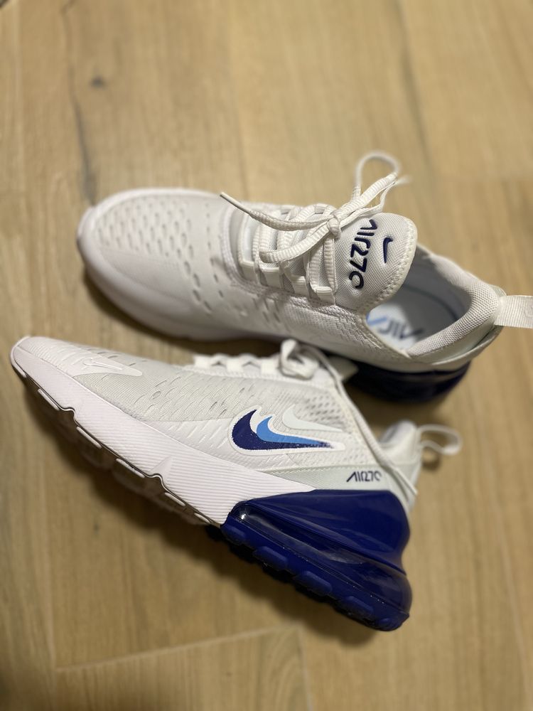 Жіночі Кросівки Nike AIR MAX 270