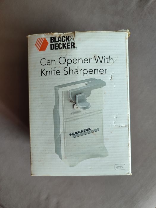 Máquina abre latas e afia facas Black & Decker