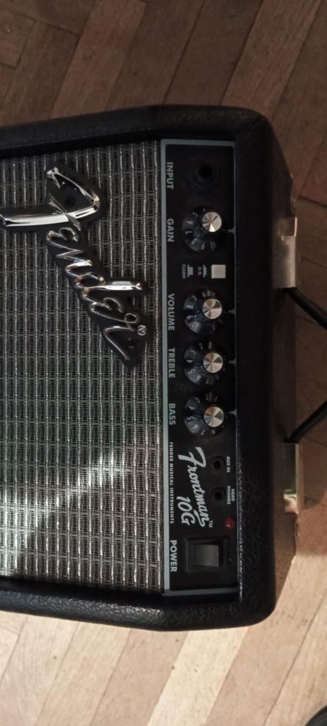 Fender Frontman 10G Wzmacniacz Gitarowy 10W