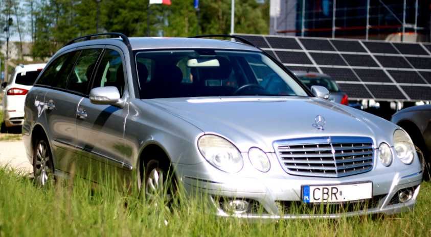 Mercedes-Benz klasa E 220 Lift CDI Elegance