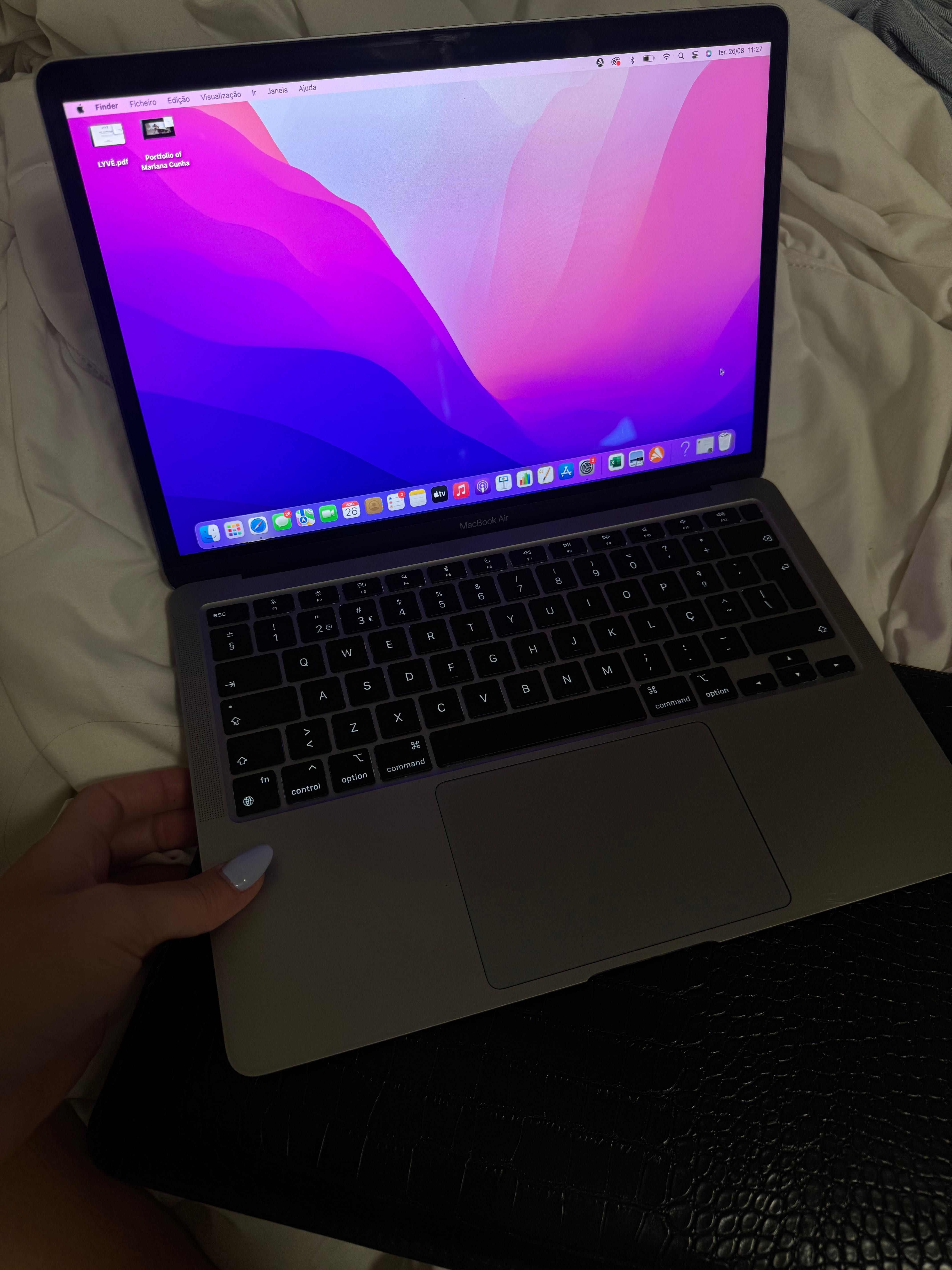 MacBook Air [M1,2020] + capa