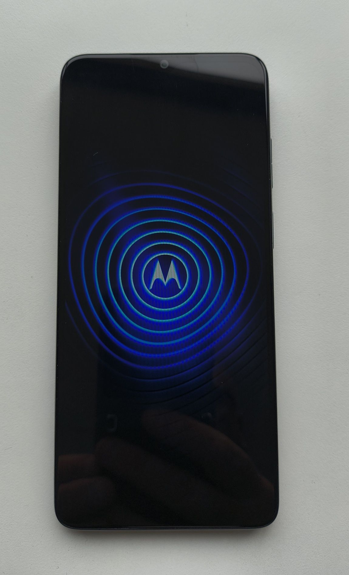 Motorola e22 jak nowa