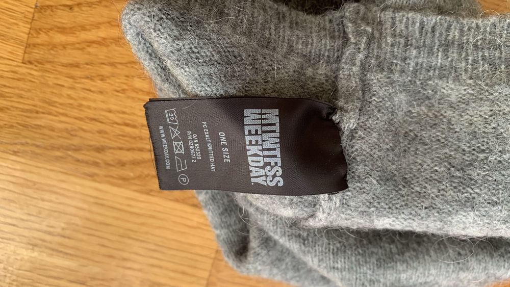 Ангорова шапка H&M легенька