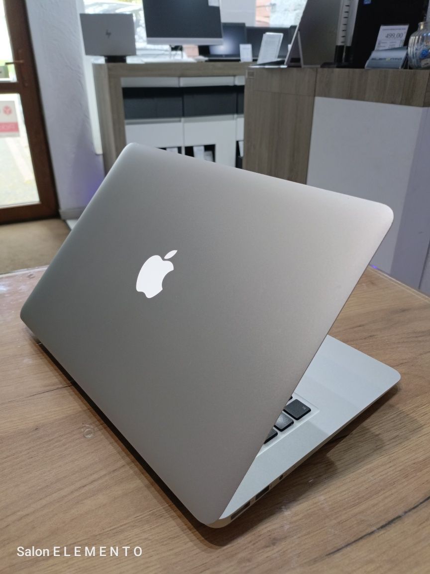 Nietuzinkowy MacBook Air /Intel i7/Intel HD/ 8GB / 256GB SSD #ELEMENTO