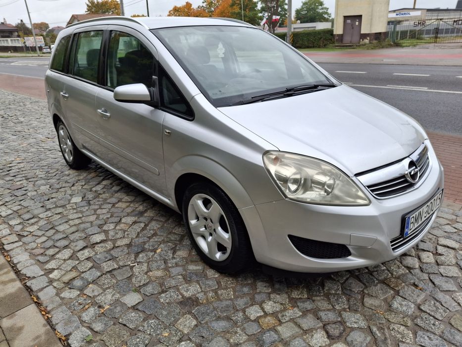 Opel Zafira benzyna +gaz 7 miejsc mogę zamienic