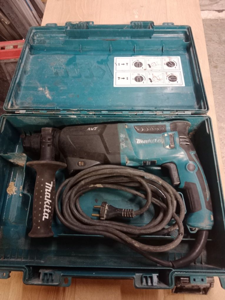 Wiertarka Makita AVT  HR2611F