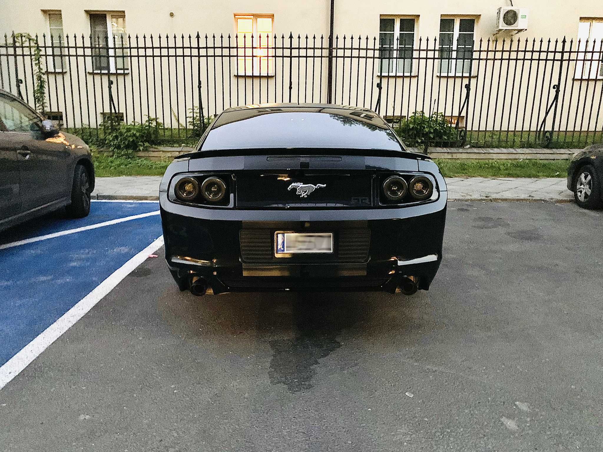 Lampy tył FORD MUSTANG 2013\2014 (Lampy przerobione , cena za komplet)