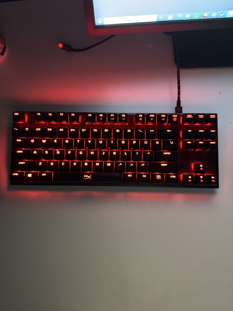 Hyperx alloy fps pro (cherry mx red)