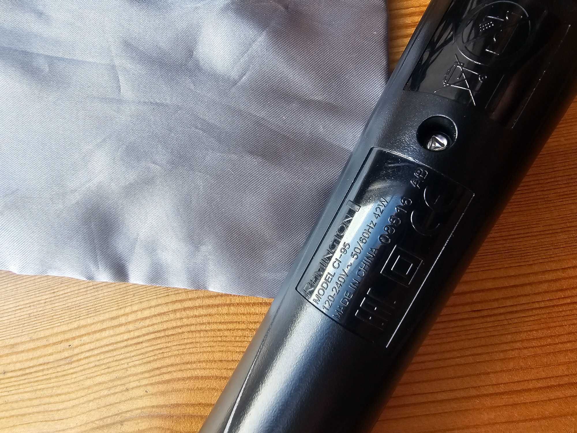 Nowa lokówka stożkowa Remington