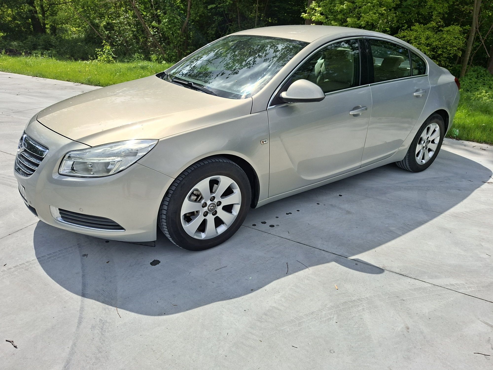 Opel lnsignia 1.8 bezyna.