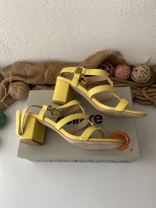 Босоніжки босоніжки