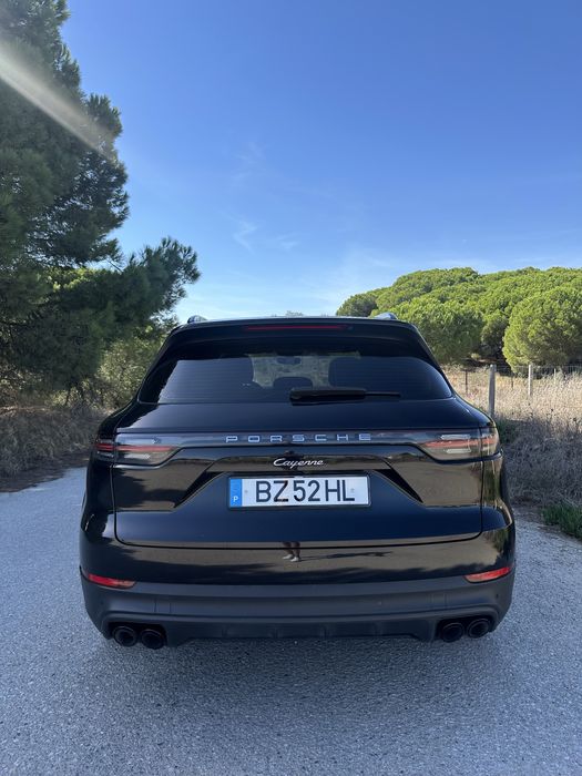 Porsche Cayenne 3.0 e-híbrido plug in 462cv