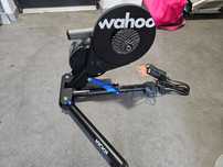 Trenażer WAHOO KICKR Smart Power Trainer V6
