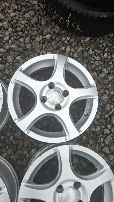 Felgi aluminiowe Suzuki Swift Yaris  14" 4x100 ET38 6Jx14