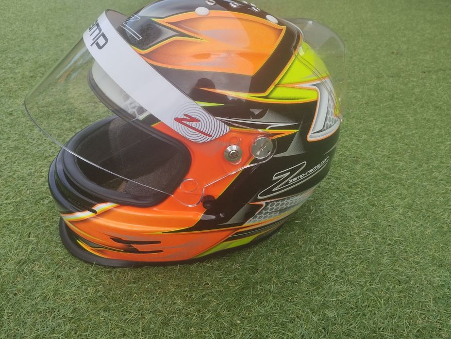 Capacete  zamp RZ 42 tamanho 56