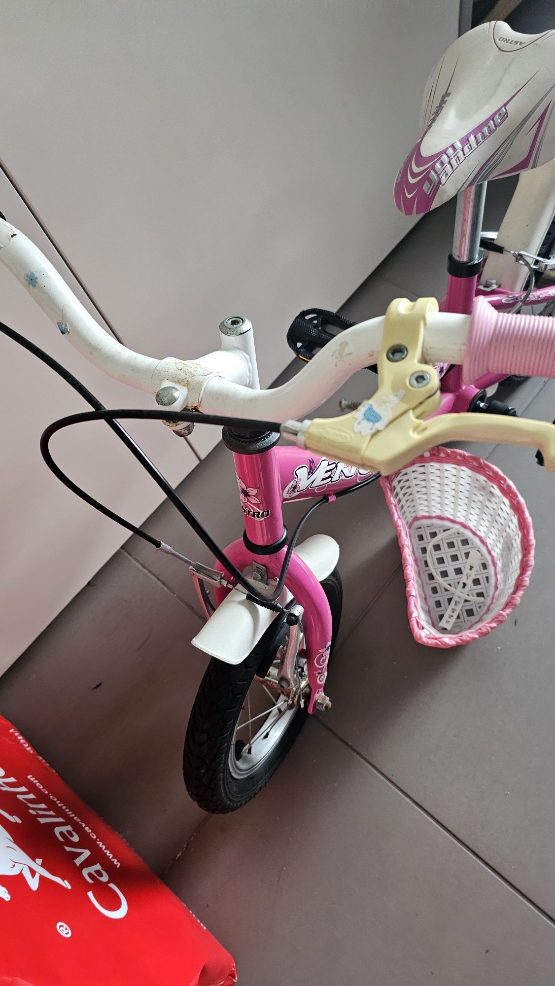 Bicicleta de menina