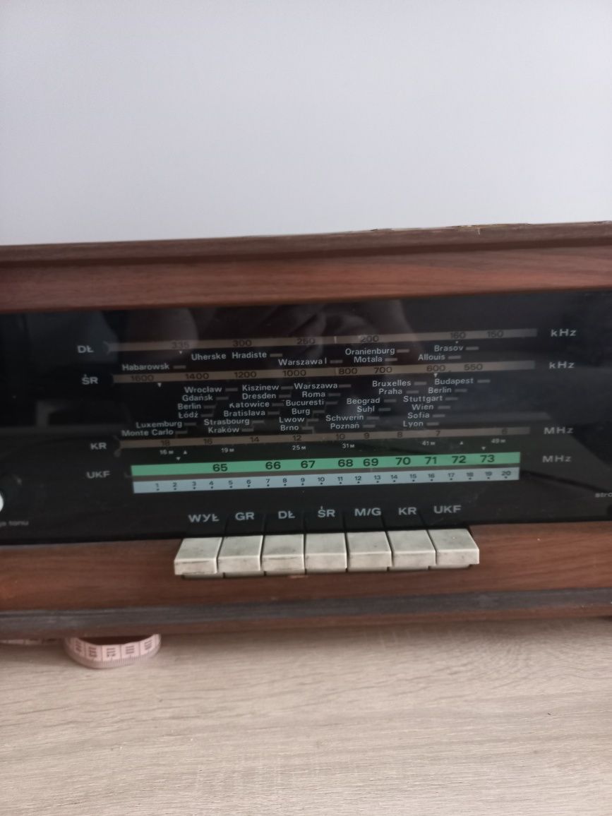 Radio Melodia 16