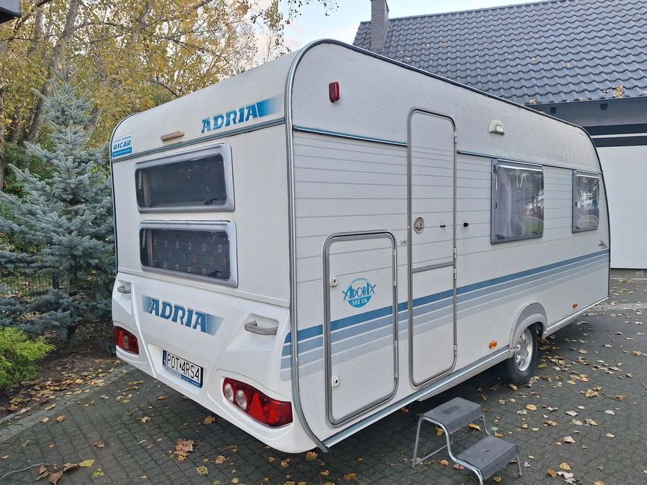 Adria ADORIA 502 UK  ADRIA ADORA 502 UK super układ łóżka piętrowe.