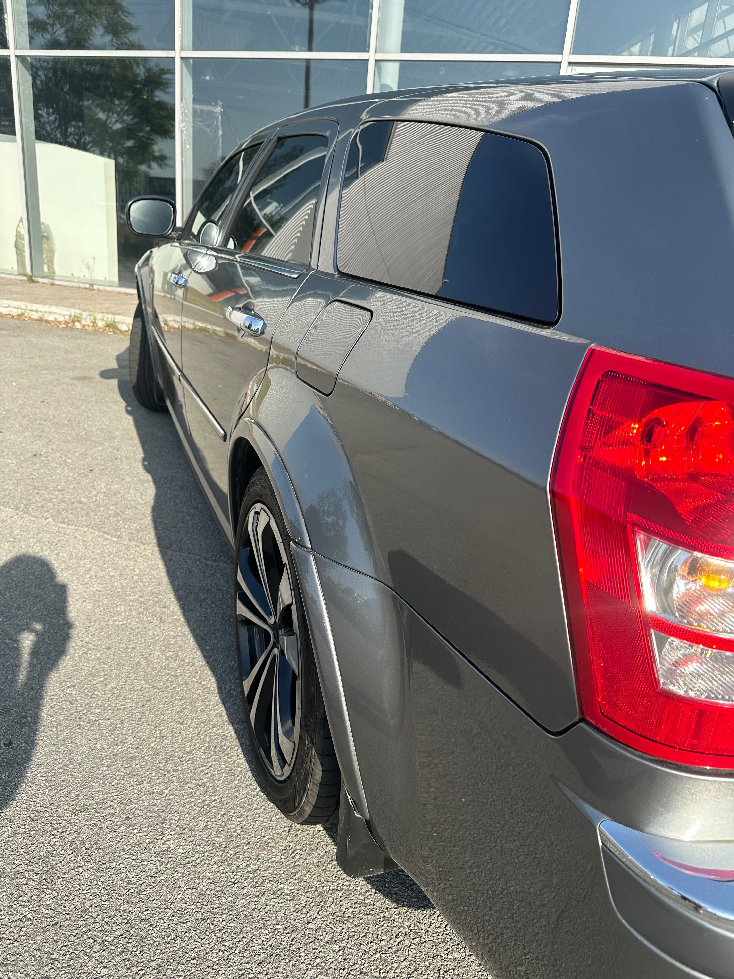 Chrysler 300C Универсал. Signature series.