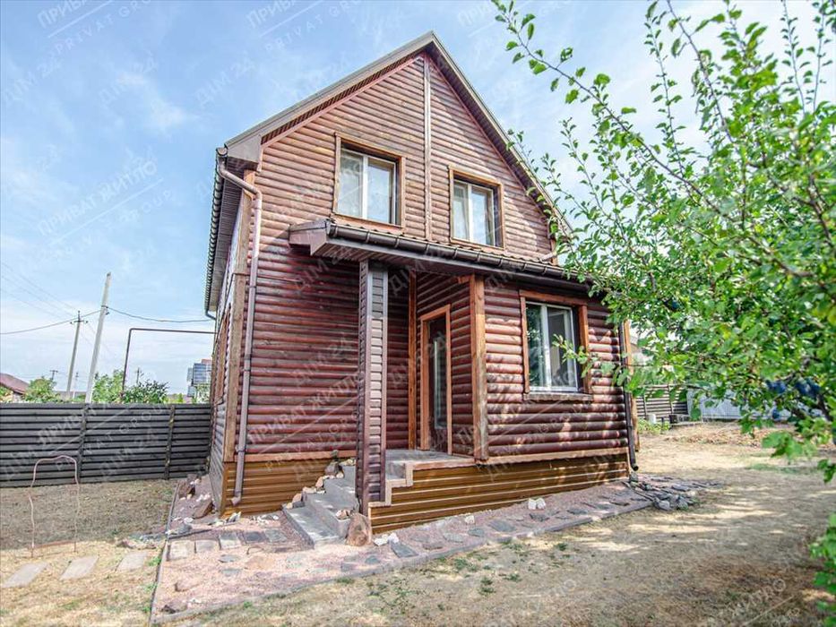 Просторий дуплекс із душею — Ваш ідеальний дім у селі Гора!