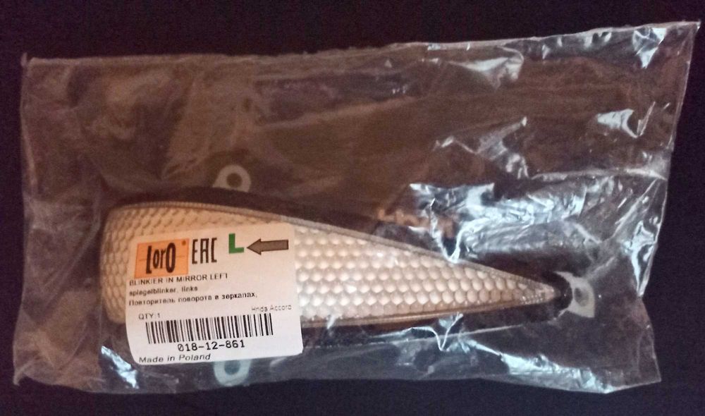 Honda Civic VIII UFO Kierunkowskaz lusterko lewy