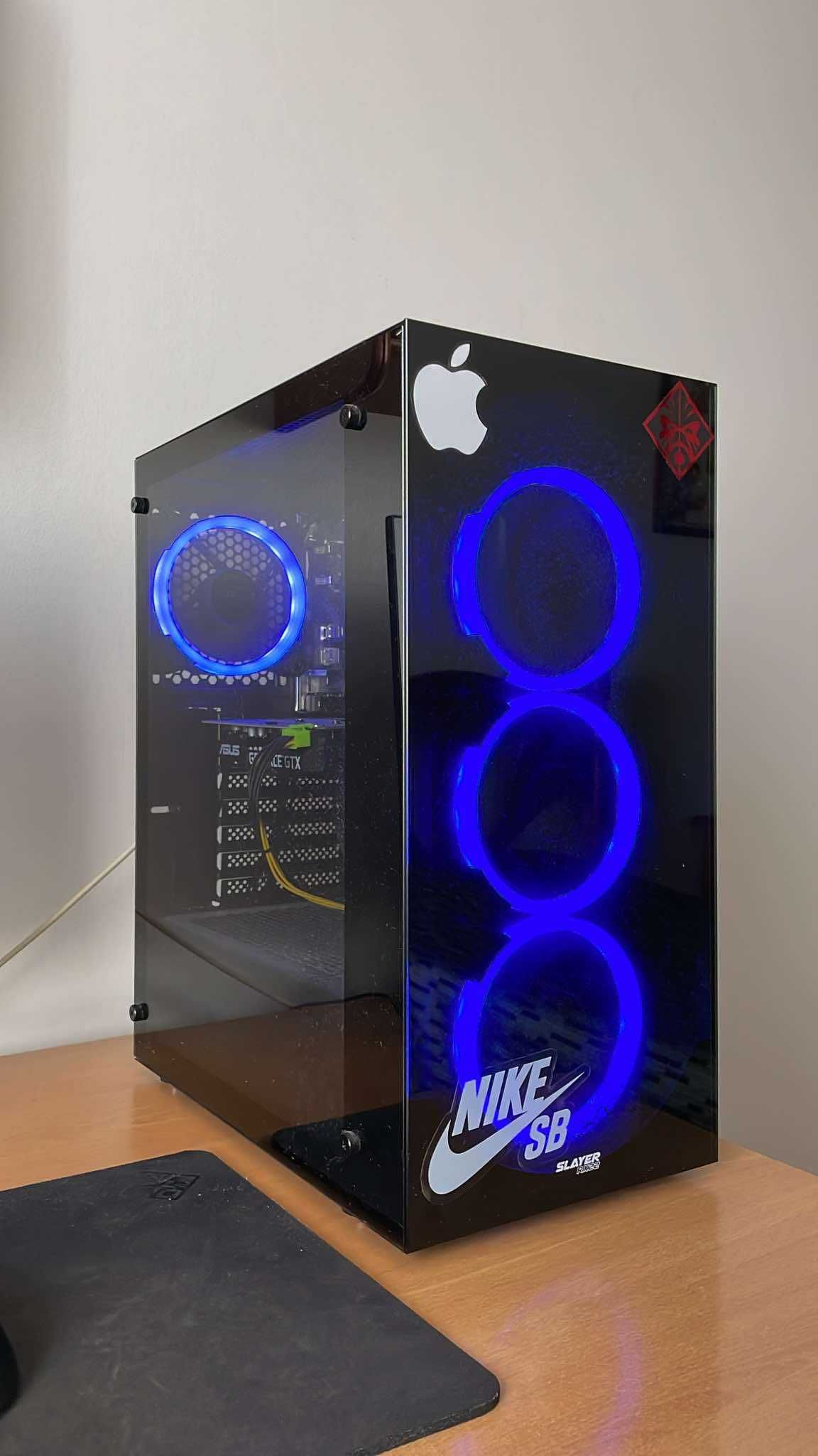 Setup Gaming - Com várias acessórios