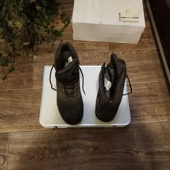 Продам демисезонные берцы 43р.