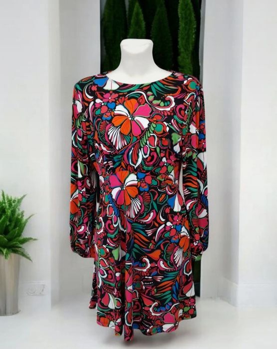 Piękna sukienka w kwiaty na komunię wesele chrzciny rozmiar rozmiar 42