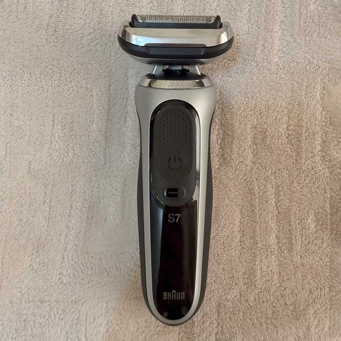 Бритва Braun Series 7 71-S1000s Silver/Black на гарантії