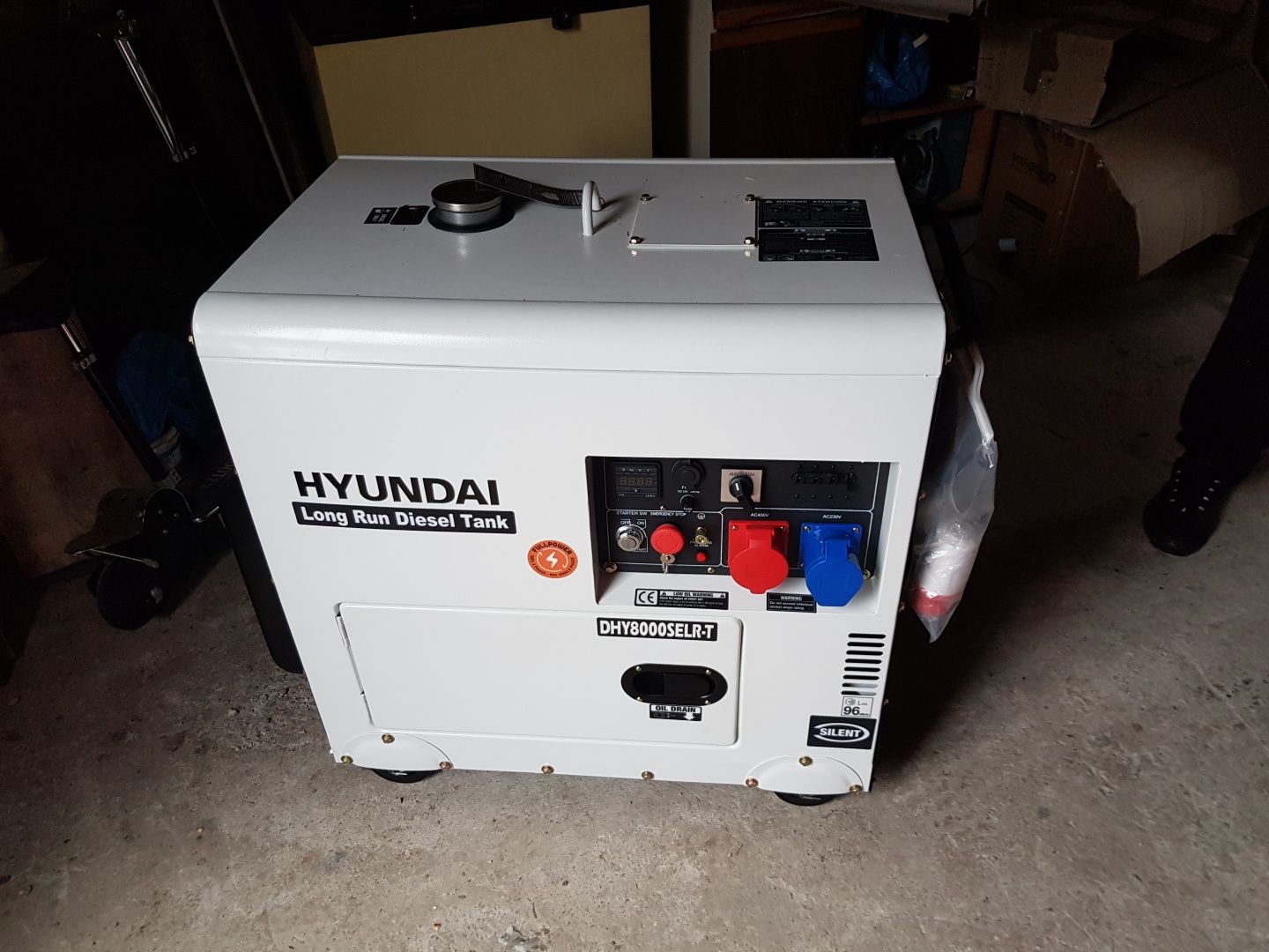 Новий Дизельний генератор Hyundai DHY-8000SELR-T 5.5kW 230v/380v