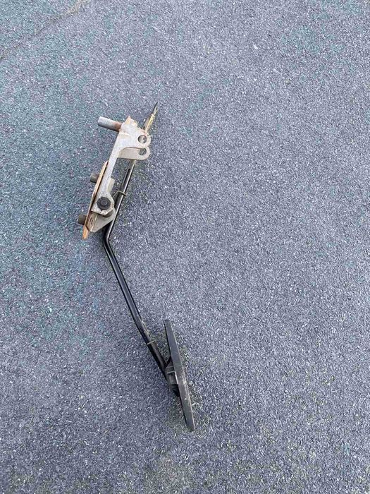 педаль газу з Mazda (Мазда) 626 GE 1991-1997