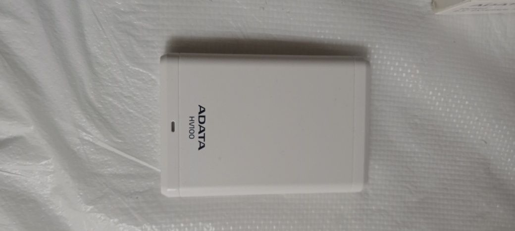 Зовнішній жорсткий диск ADATA  USB 3.0 HV100 1TB, накопичувач