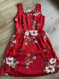 Letnia sukienka czerwona w kwiaty rozmiar M