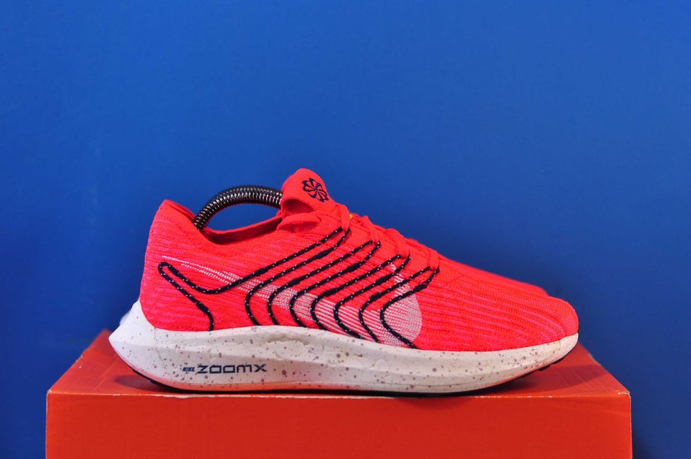 Кроссовки Skechers On The Go Elevate  Nike Pegasus Turbo Next Nature