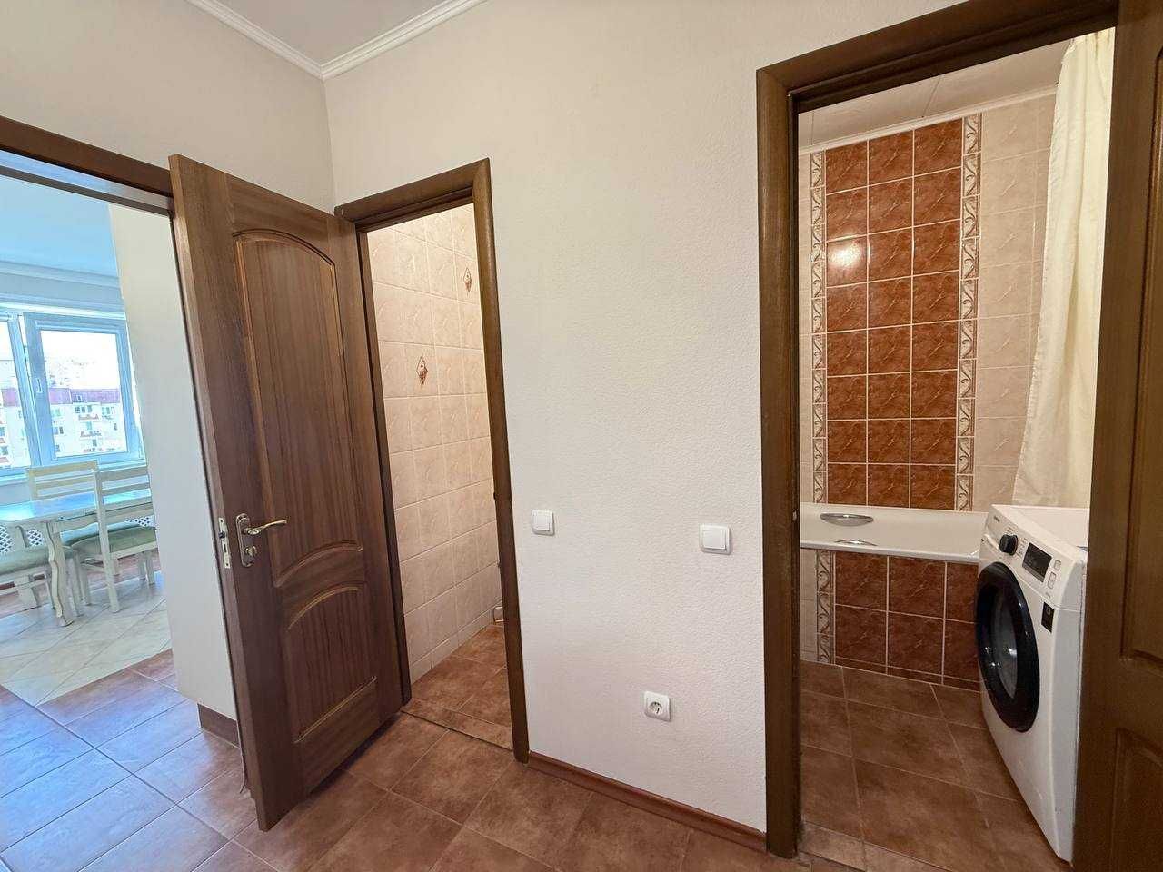 Продам 3 кімн кв Урлівська 5а Ахматової Княжий Затон Осокорки Позняки