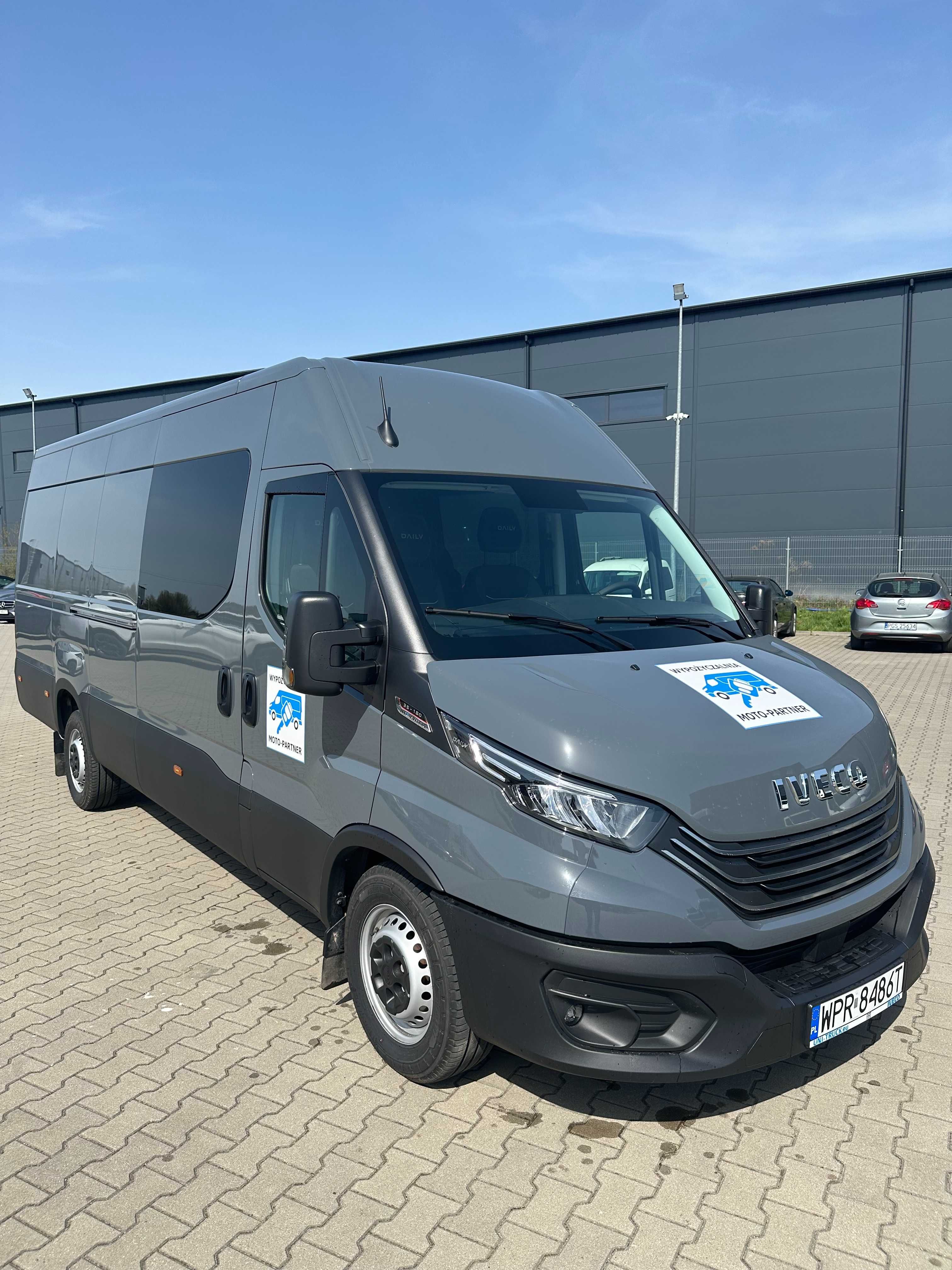 Wynajem Iveco Daily/brygadówka/7-osobowy/furgon/
239 zł za dobę