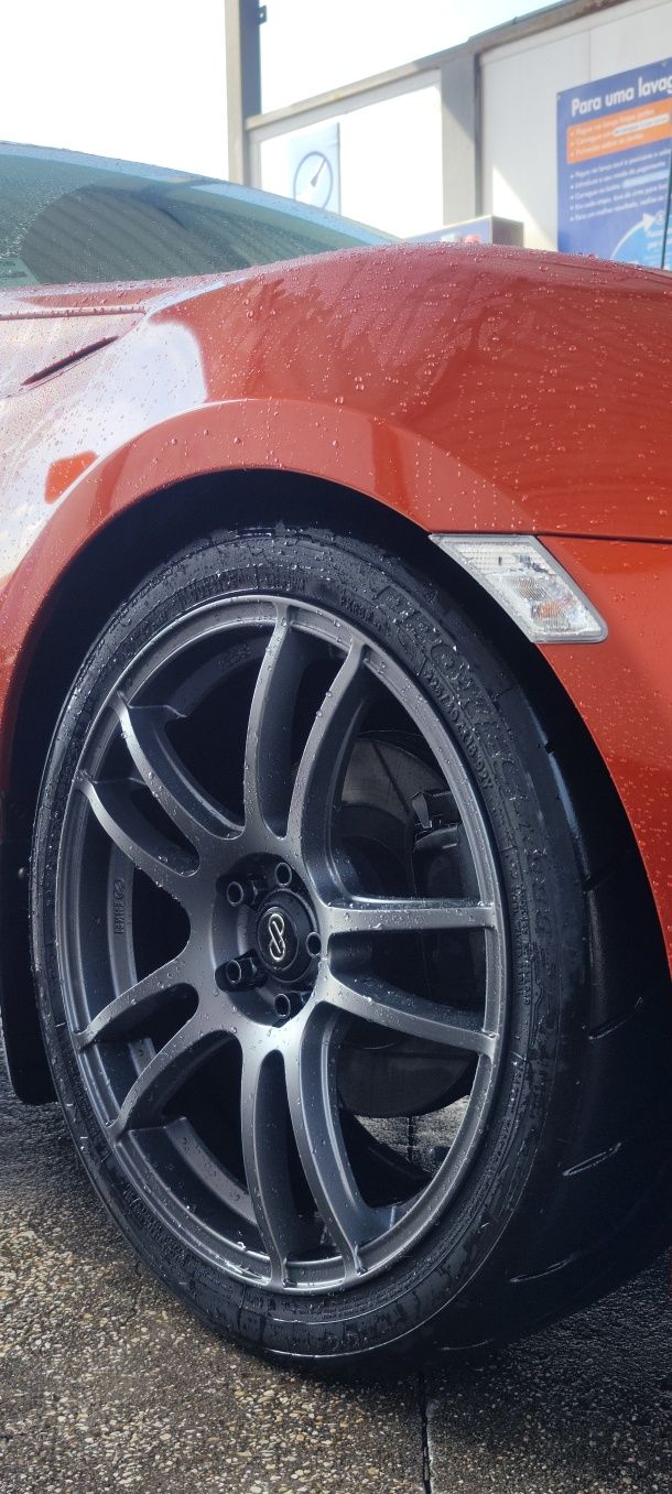 Enkei 18x8 et-35 5x100, 8pneus R888r