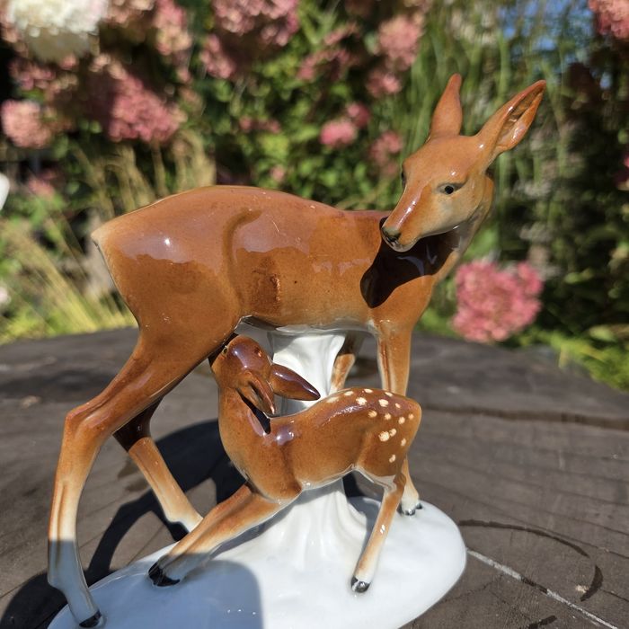 Sarny Prezent dla myśliwego Figurka Porcelanowa