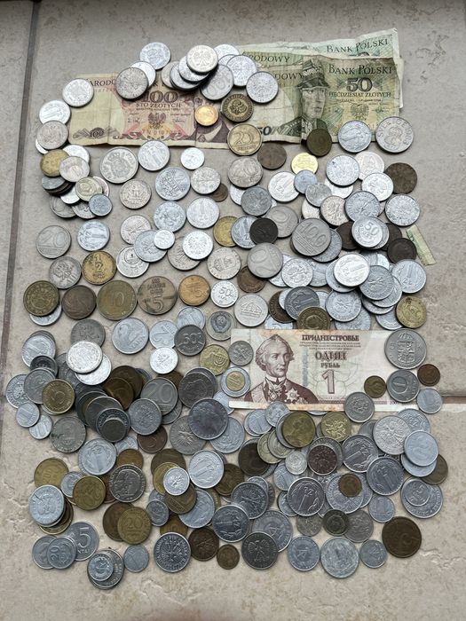 Monety 1 kg cały świat mix różne 285 szt