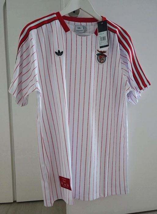 camisola retro Benfica época 2025/26 - tamanho L